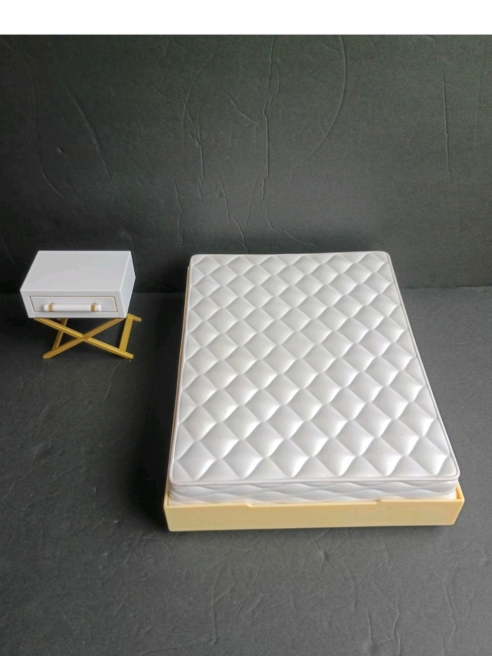 Rainbow High Doll House Bed No Legs with Nightstand End Table Replacement MGA